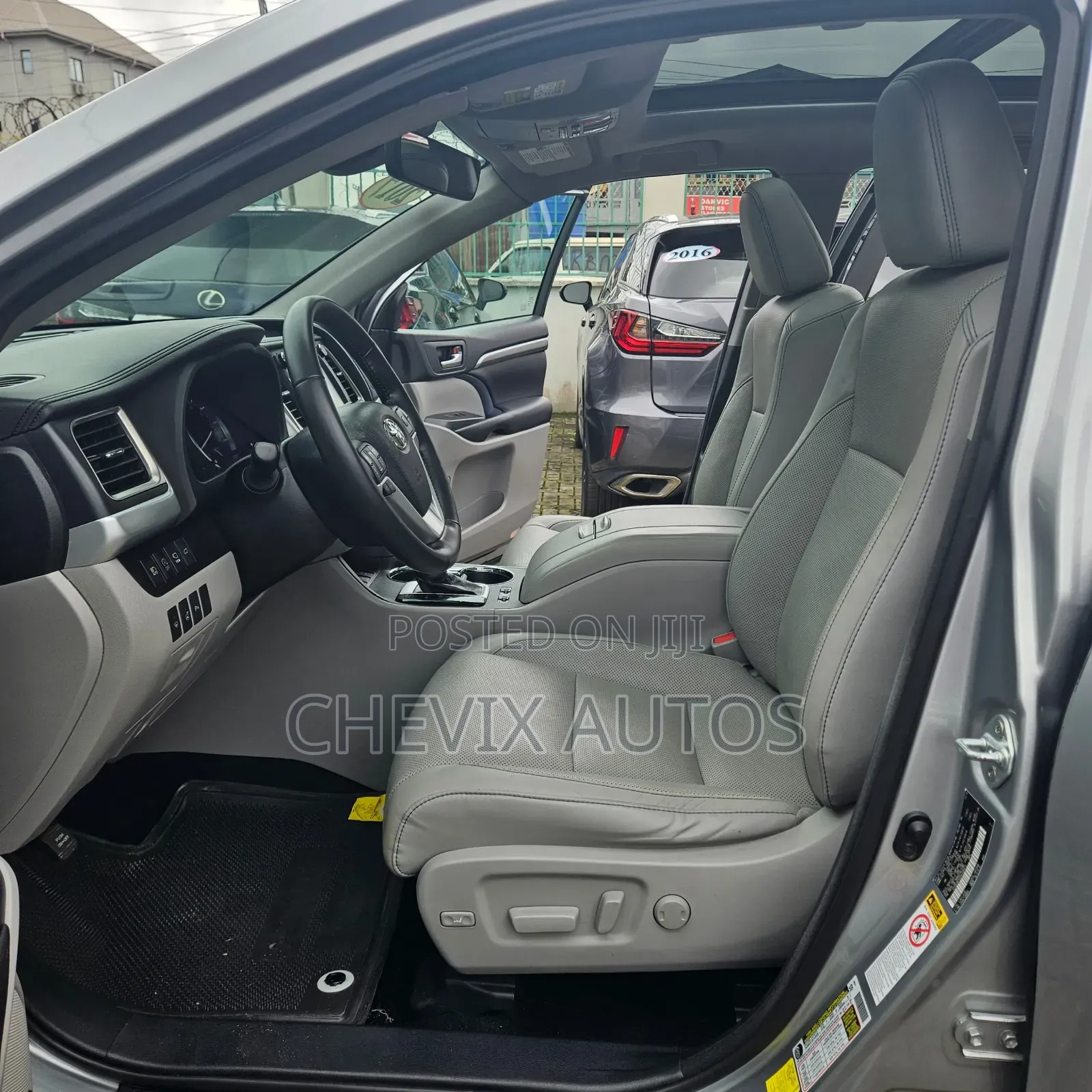 Toyota Highlander 2017 Silver