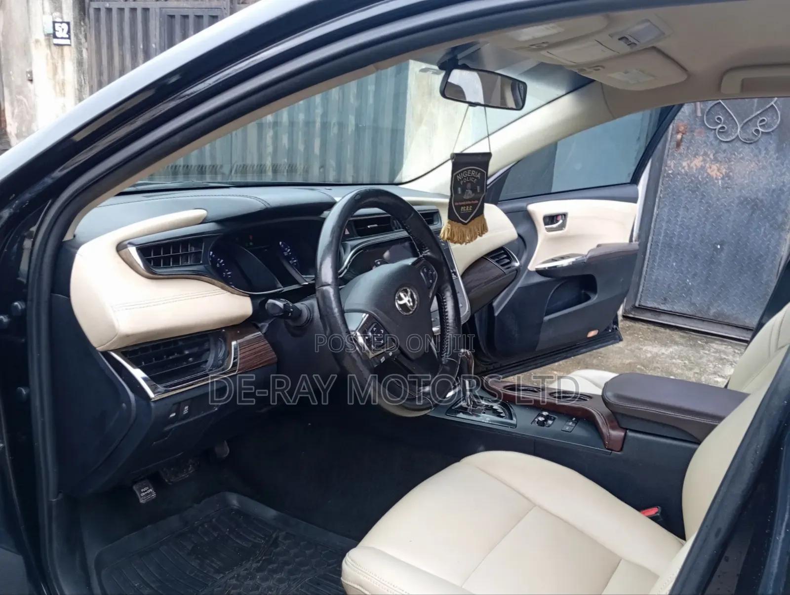 Toyota Avalon 2015 Black