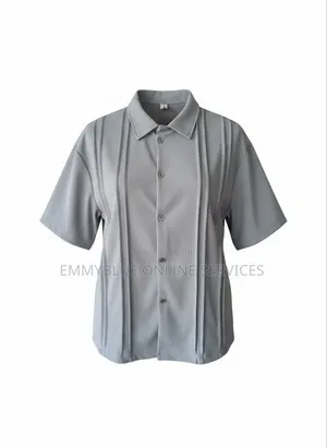 A COOFANDY Short Sleeve With Relaxed Fit With Vertical Pintuck Pleats