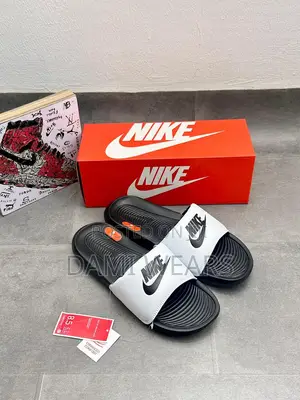 Nike Victori One Slide