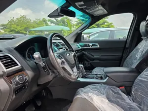 Ford Explorer 2015 Silver