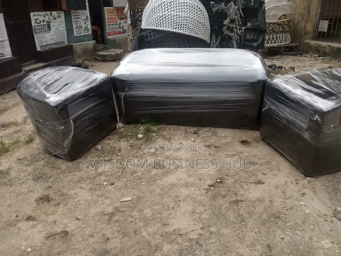 5 Seaters Bucket Chairs