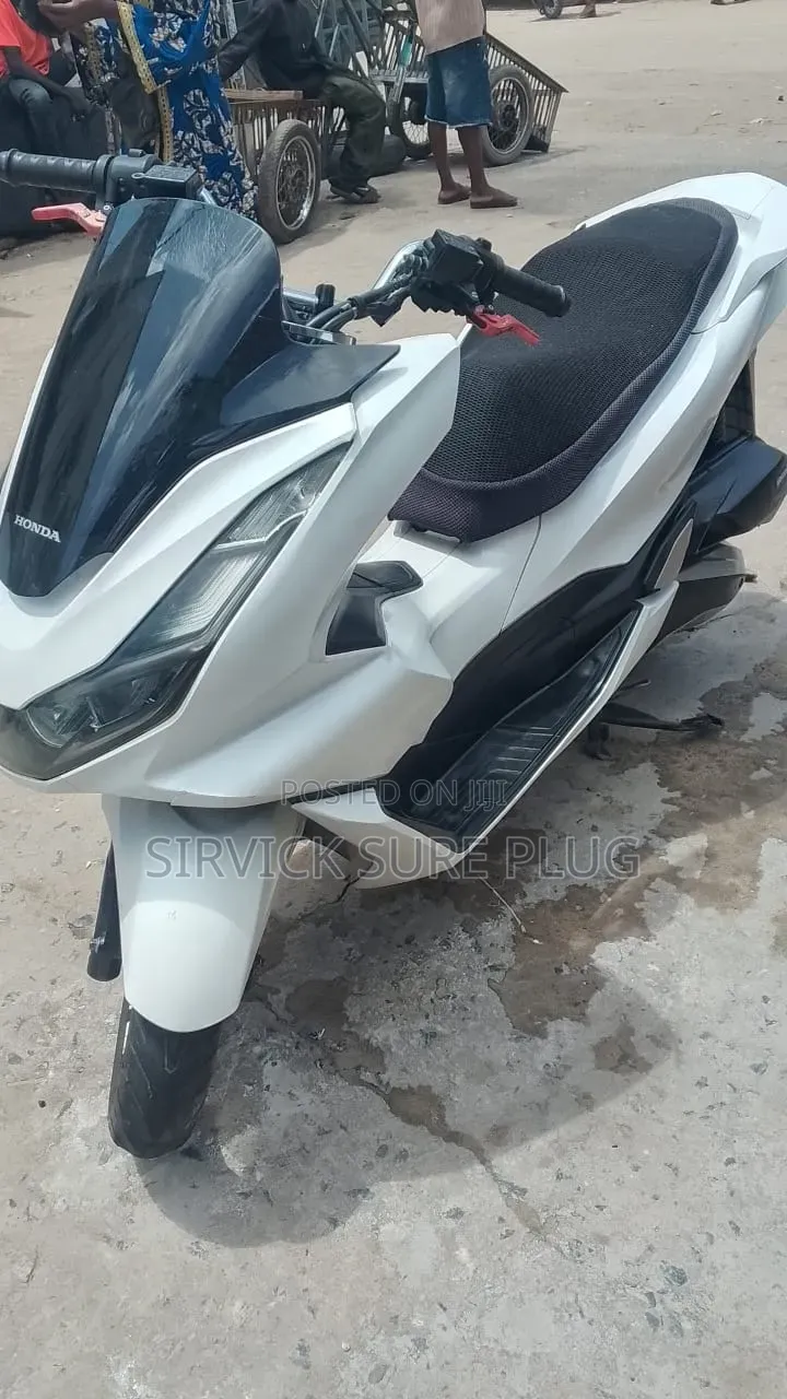 Kymco 2017 White