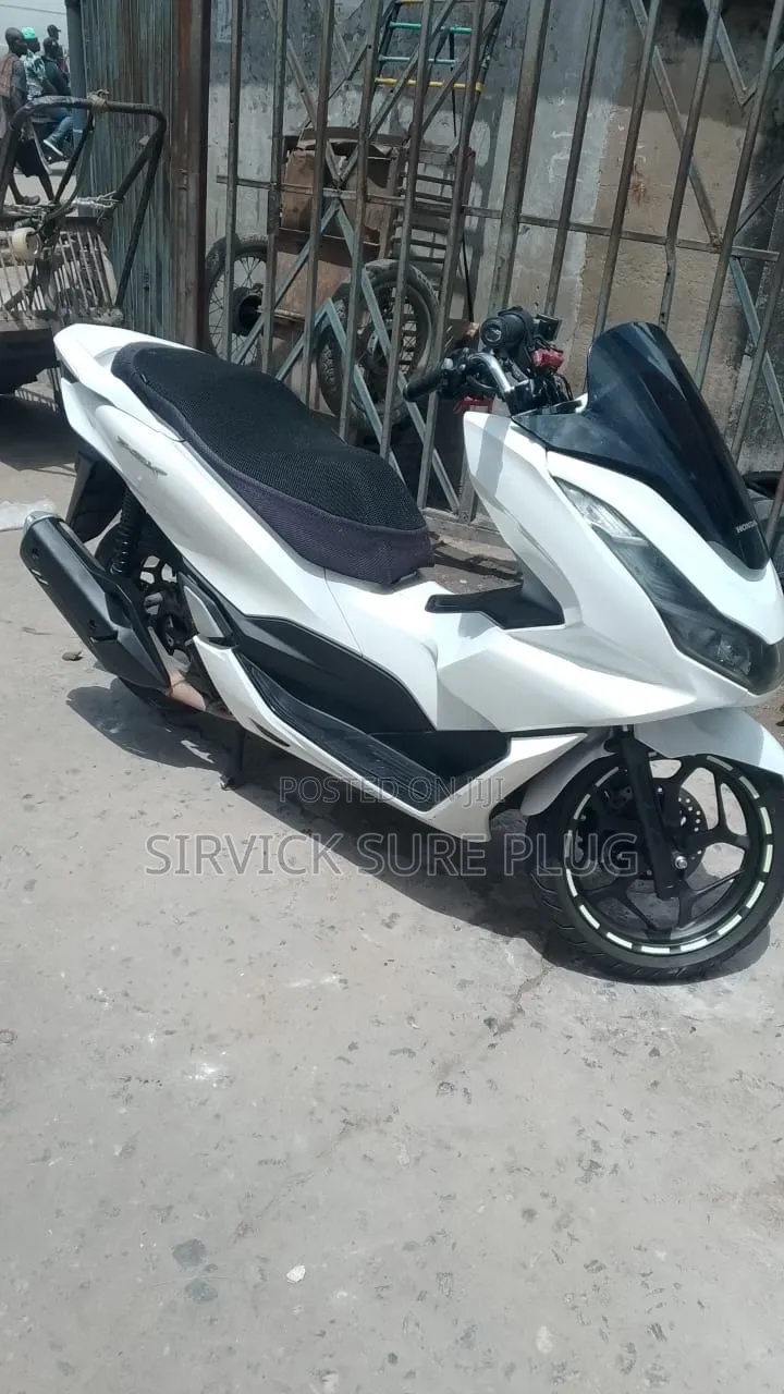 Kymco 2017 White