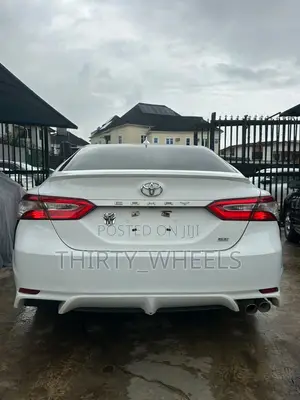 Toyota Camry 2019 White