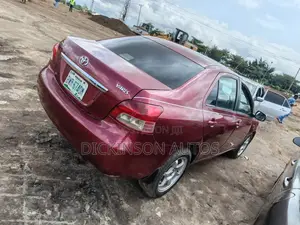 Toyota Yaris 2008 Red