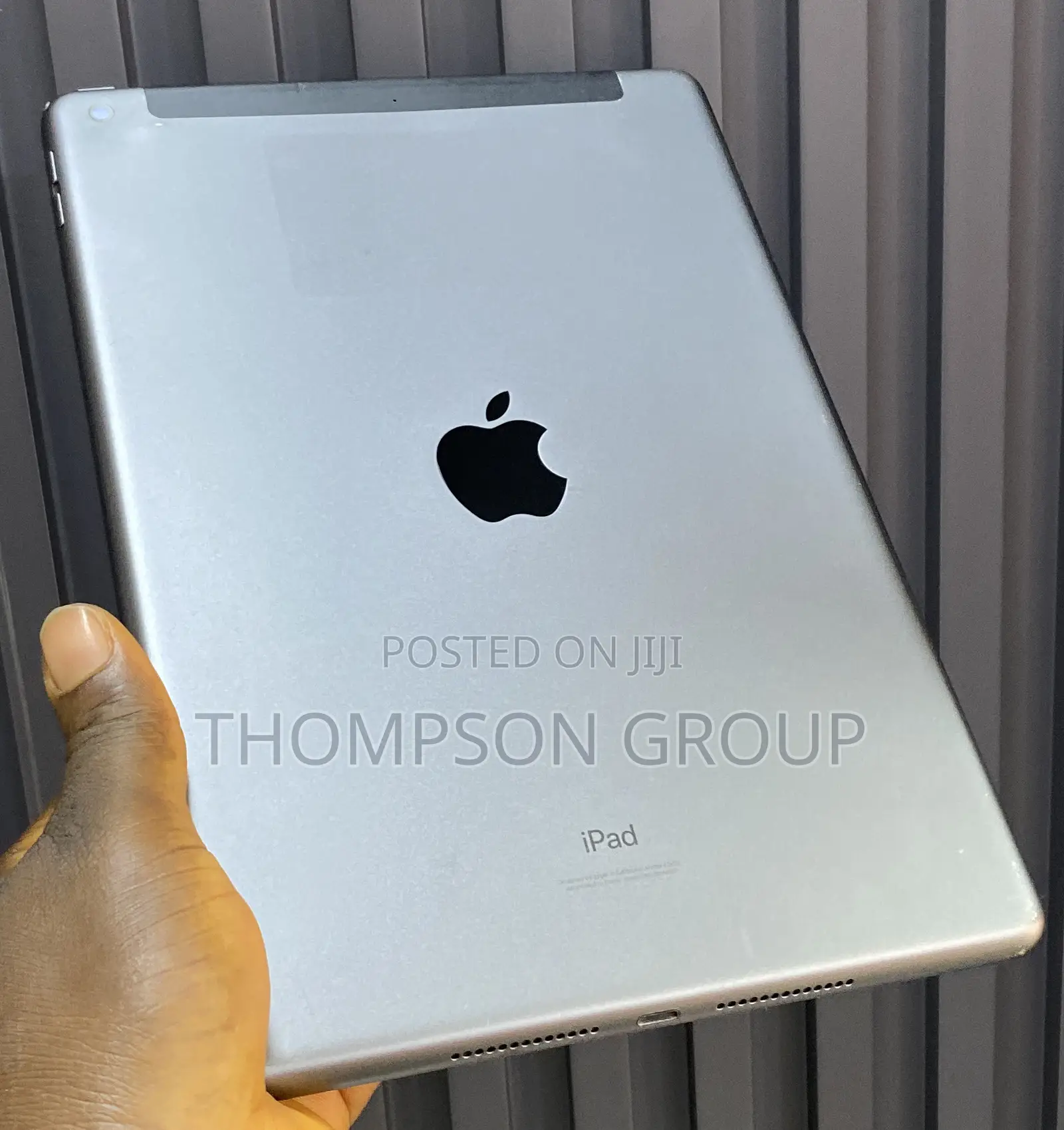 Apple iPad 10.2 (2021) 64 GB Gray