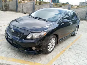 Toyota Corolla 2010 Black