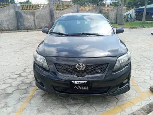 Toyota Corolla 2010 Black