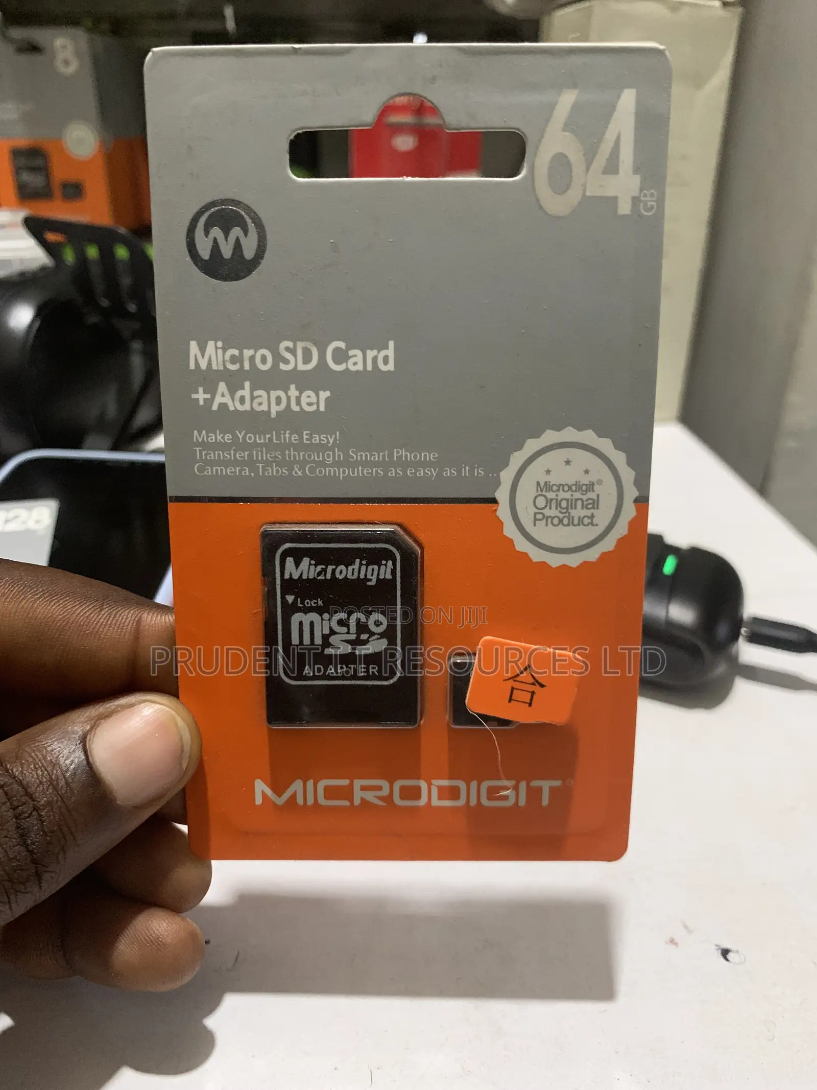 Microdigit 64GB MicroSD Memory Card + Adapter
