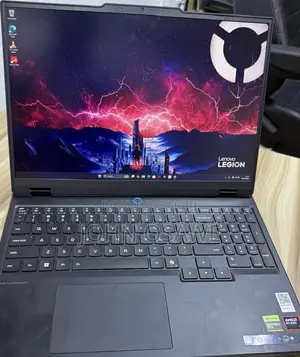 New Laptop Lenovo Legion 5 16GB AMD Ryzen 7 SSD 512GB