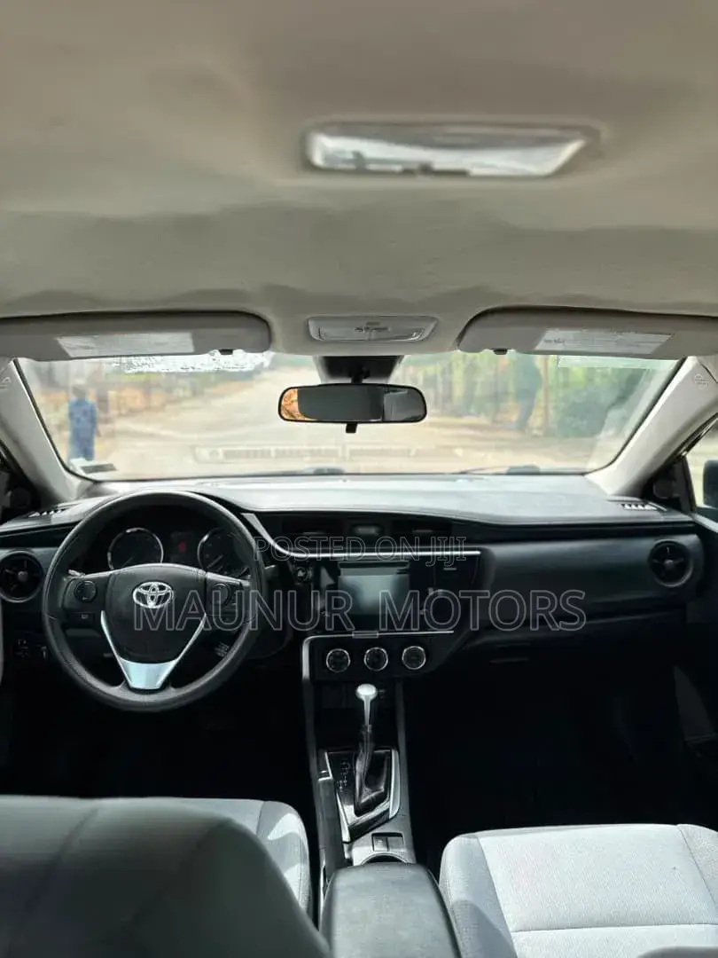 Toyota Corolla 2017 Black