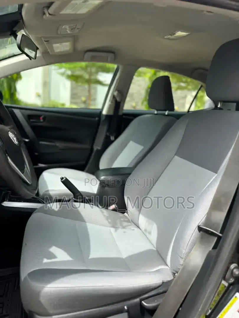 Toyota Corolla 2017 Black