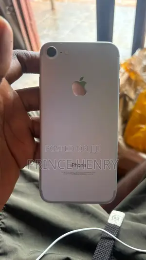 Apple iPhone 7 32 GB Silver