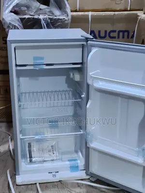 Fridge Available With Freezer