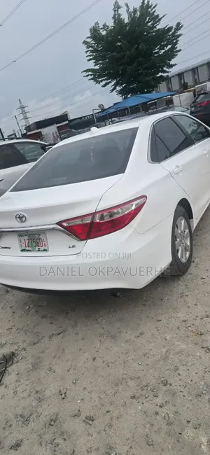 Toyota Camry 2016 White