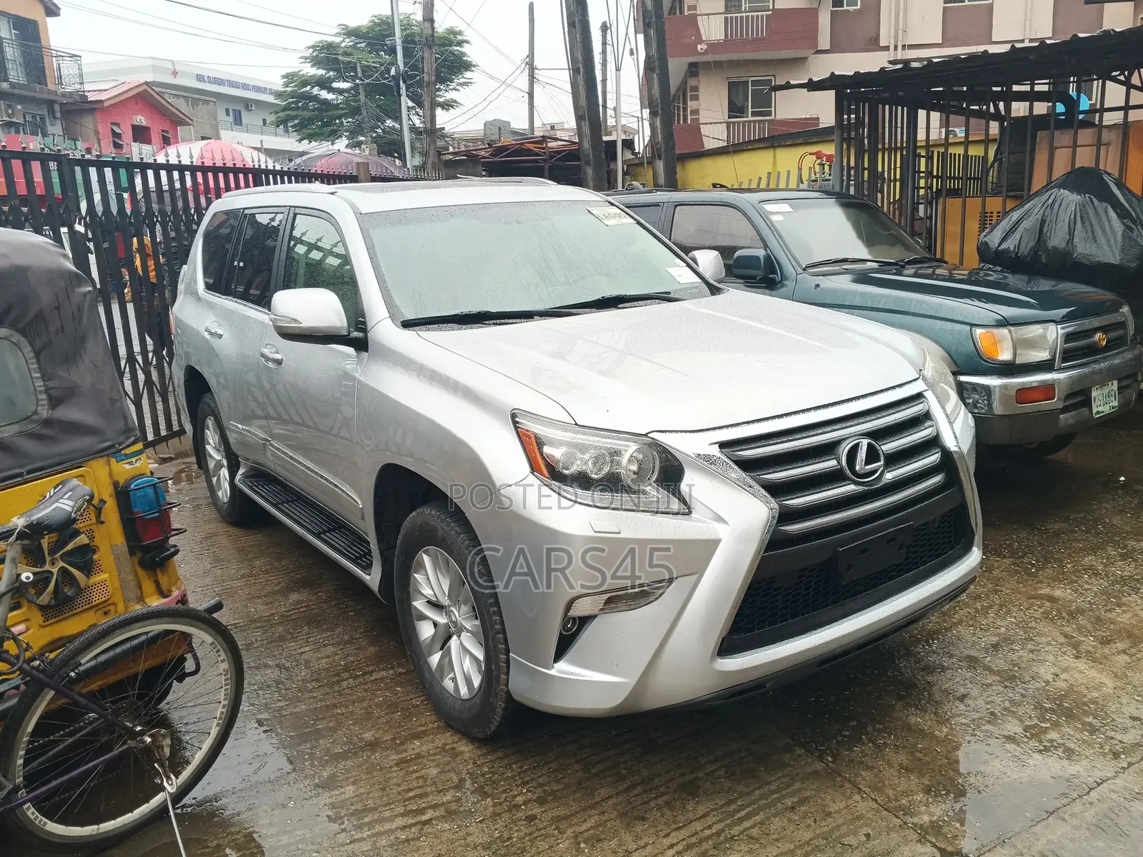 Lexus GX 2015 Silver