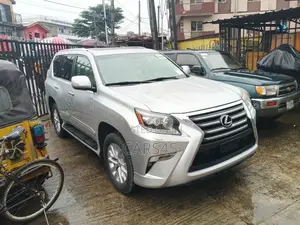 Lexus GX 2015 Silver