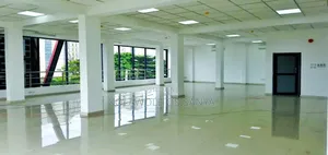 A Complex on 800sqm With Lettable Space on Bode Thomas