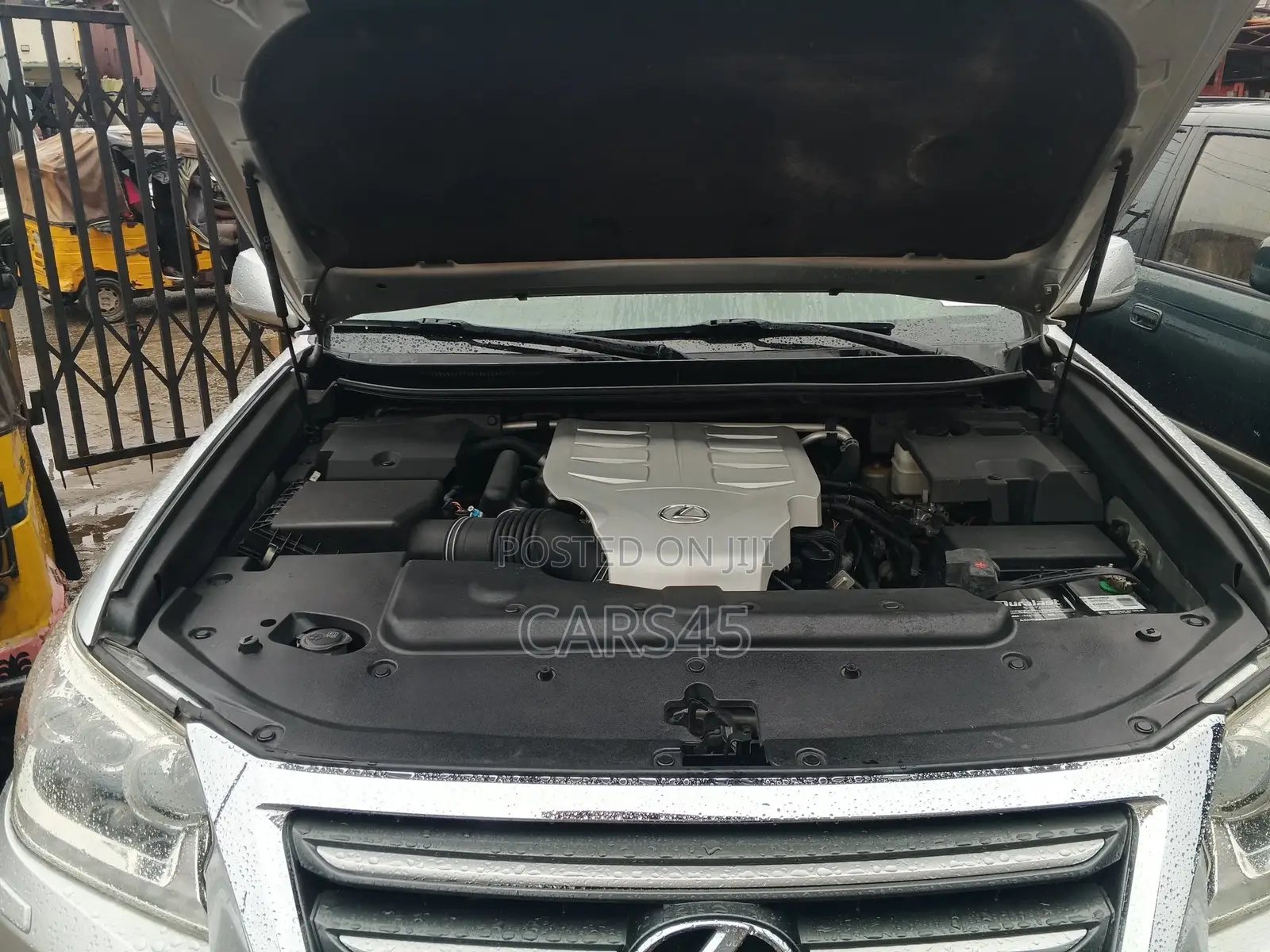 Lexus GX 2015 Silver