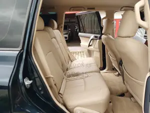 Toyota Land Cruiser Prado 4.0 Petrol TX-L 2019 Green