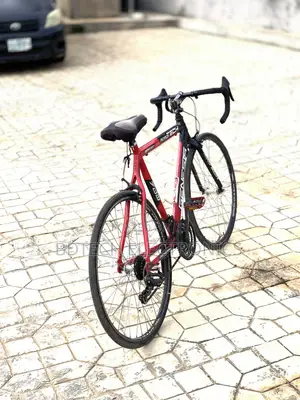 700c Road Tech