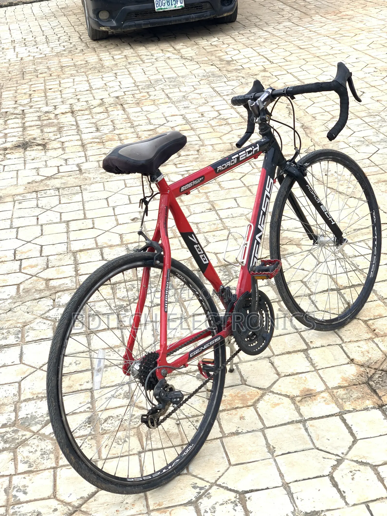700c Road Tech