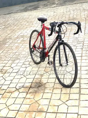700c Road Tech
