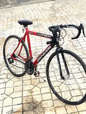 700c Road Tech