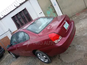 Hyundai Elantra GLS 2005 Red