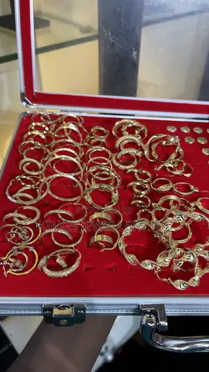 18karat Gold Earrings