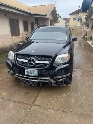 Mercedes-Benz GLK-Class 350 SUV 2013 Black