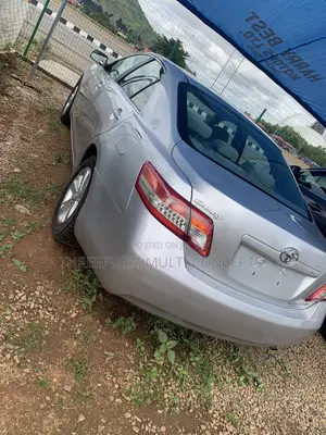 Toyota Camry 2009 Silver