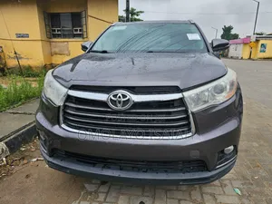 Toyota Highlander 2015 Gray