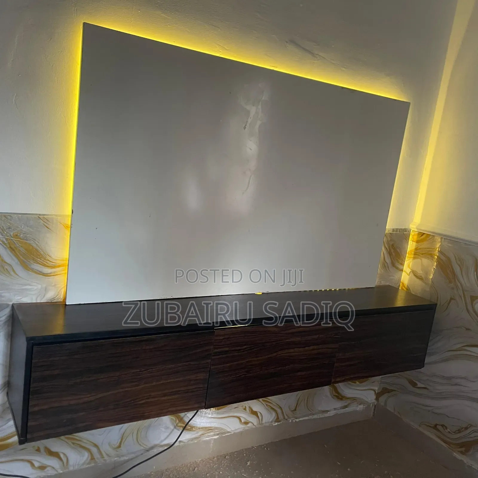 TV Console 6 Ft