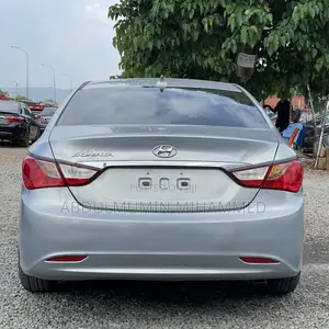 Hyundai Sonata 2011