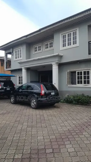 6bdrm Duplex in Ago Palace for sale