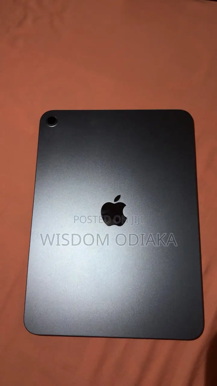 New Apple iPad (2025) 128 GB Silver