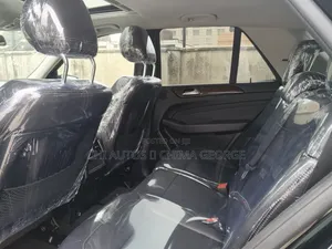 Mercedes-Benz M Class ML350 4dr SUV (3.5L 6cyl 7A) 2015 Black