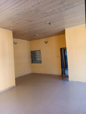 2bdrm Block of Flats in City Estate, Rukpokwu for rent