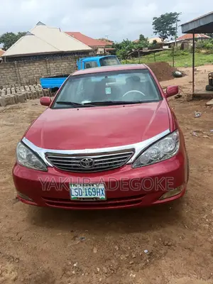 Toyota Camry 2004 Red