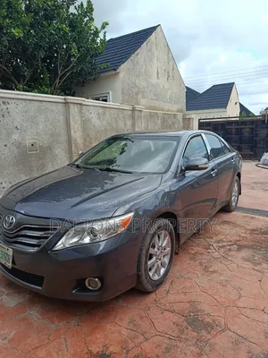 Toyota Camry XLE 4dr Sedan (2.4 4cyl 5A) 2008 Gray