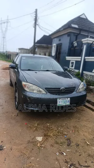 Toyota Camry LE 4dr Sedan (2.4L 4cyl 5M) 2003 Blue