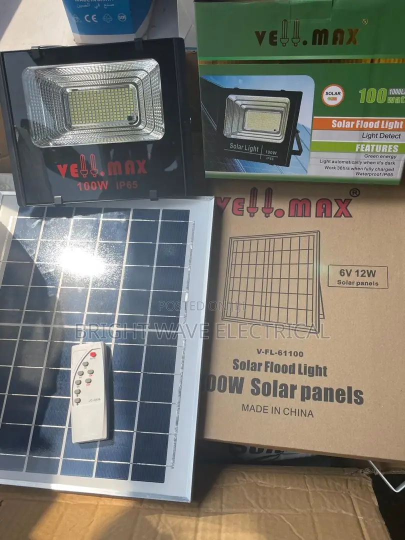 Vellmax 100wt Solar Flood Light