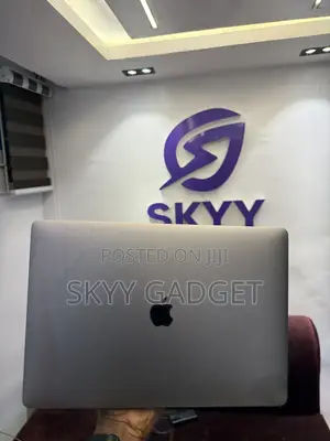 Laptop Apple MacBook Pro 2018 16GB Intel Core i7 SSD 1T