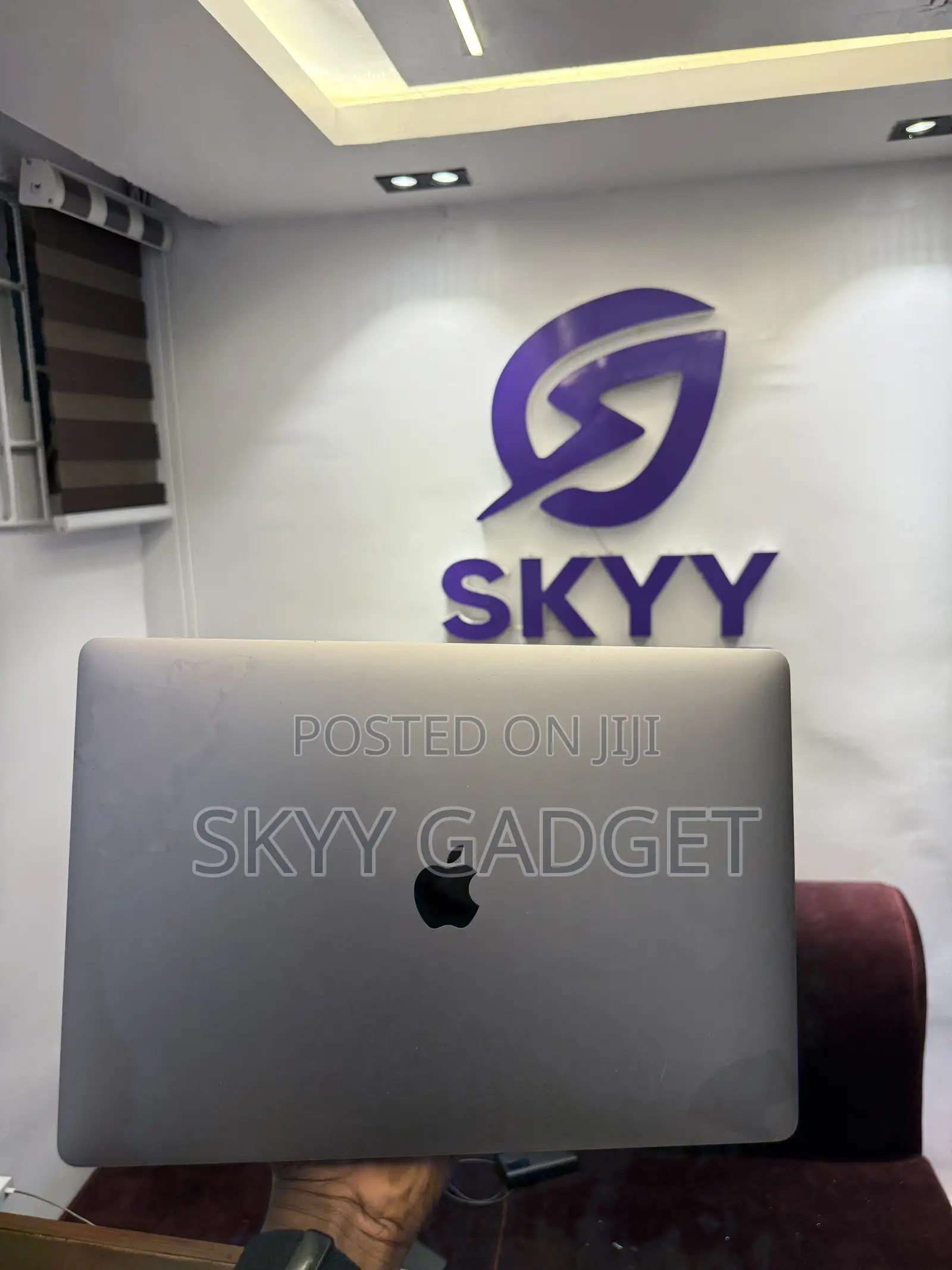 Laptop Apple MacBook Pro 2018 16GB Intel Core i7 SSD 1T