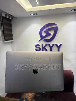 Laptop Apple MacBook Pro 2018 16GB Intel Core i7 SSD 1T