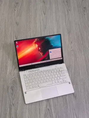 Laptop Asus ROG Zephyrus G14 16GB AMD Ryzen 9 SSD 1T