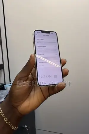 Apple iPhone 16e 128 GB White