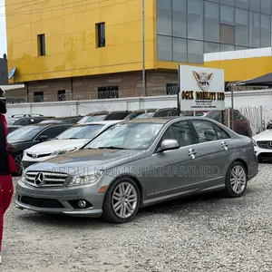 Mercedes-Benz C300 2011 Gray